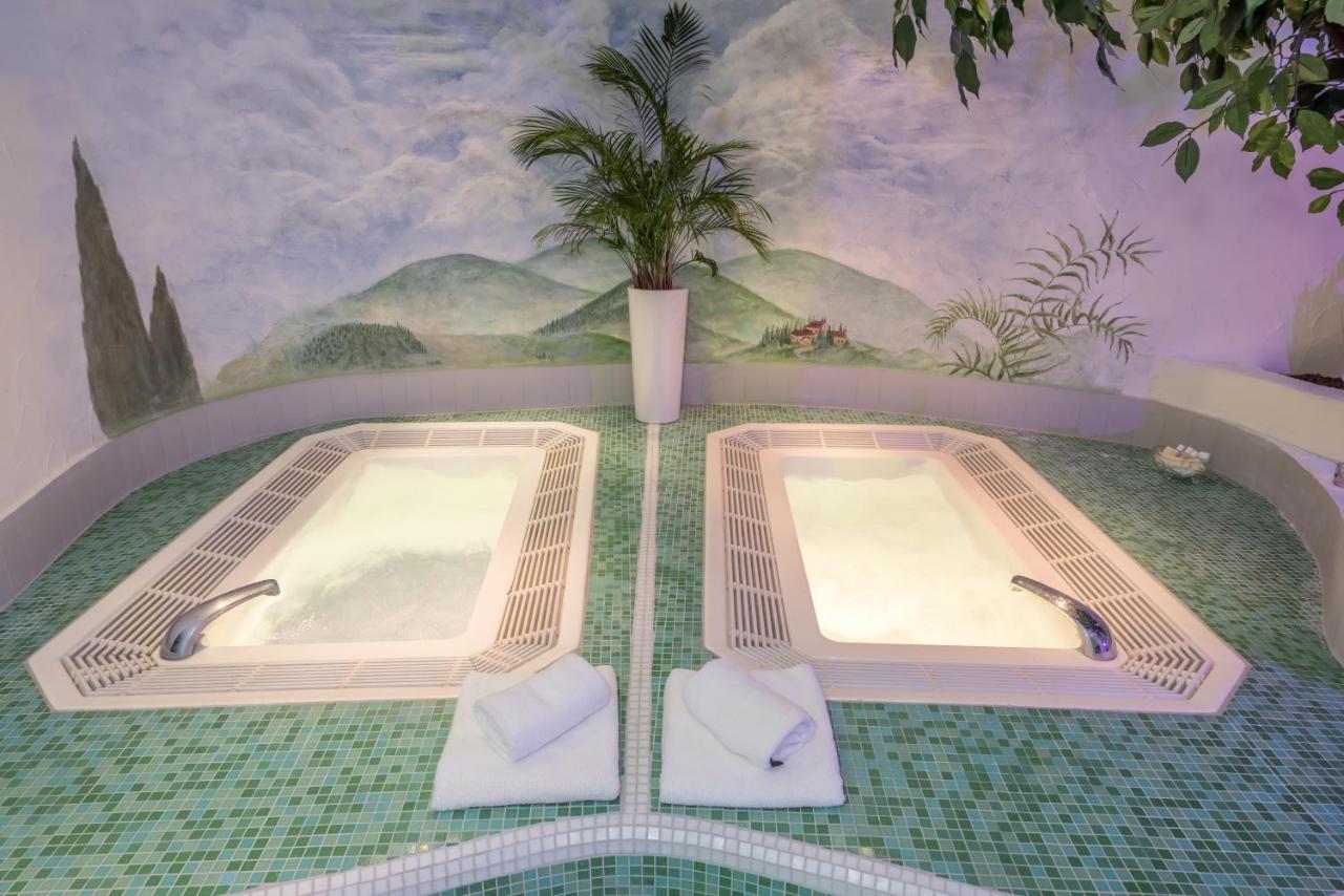 Hotel Am Schlosspark Исманинг Экстерьер фото